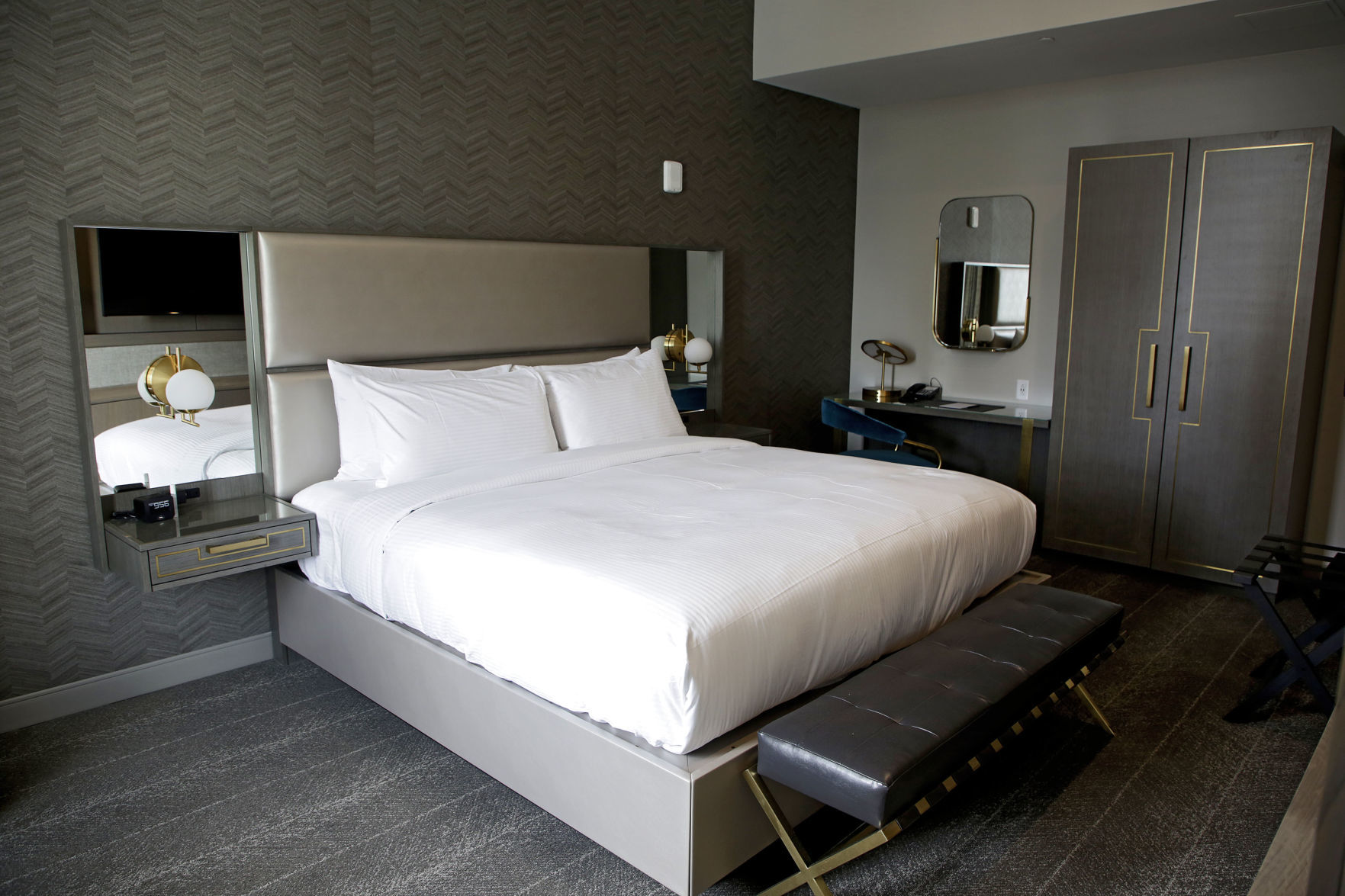 Tulsa Club Hotel